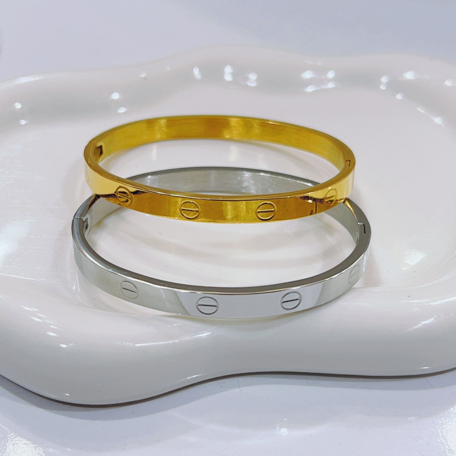 0023844e-c3f5-47fe-a9d9-ef15af934598