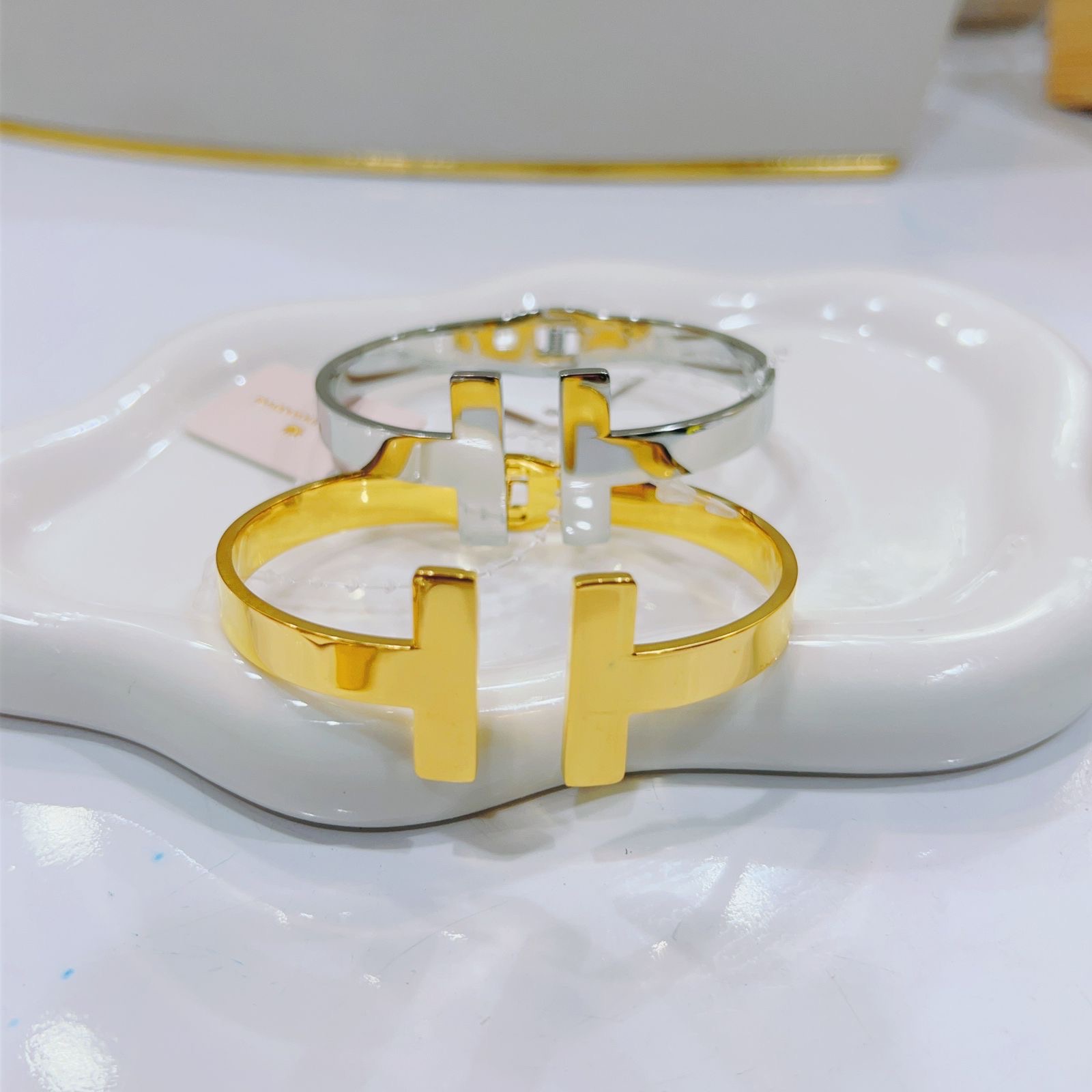 62e51b8d-1f86-48ac-9054-a3226500fc9e