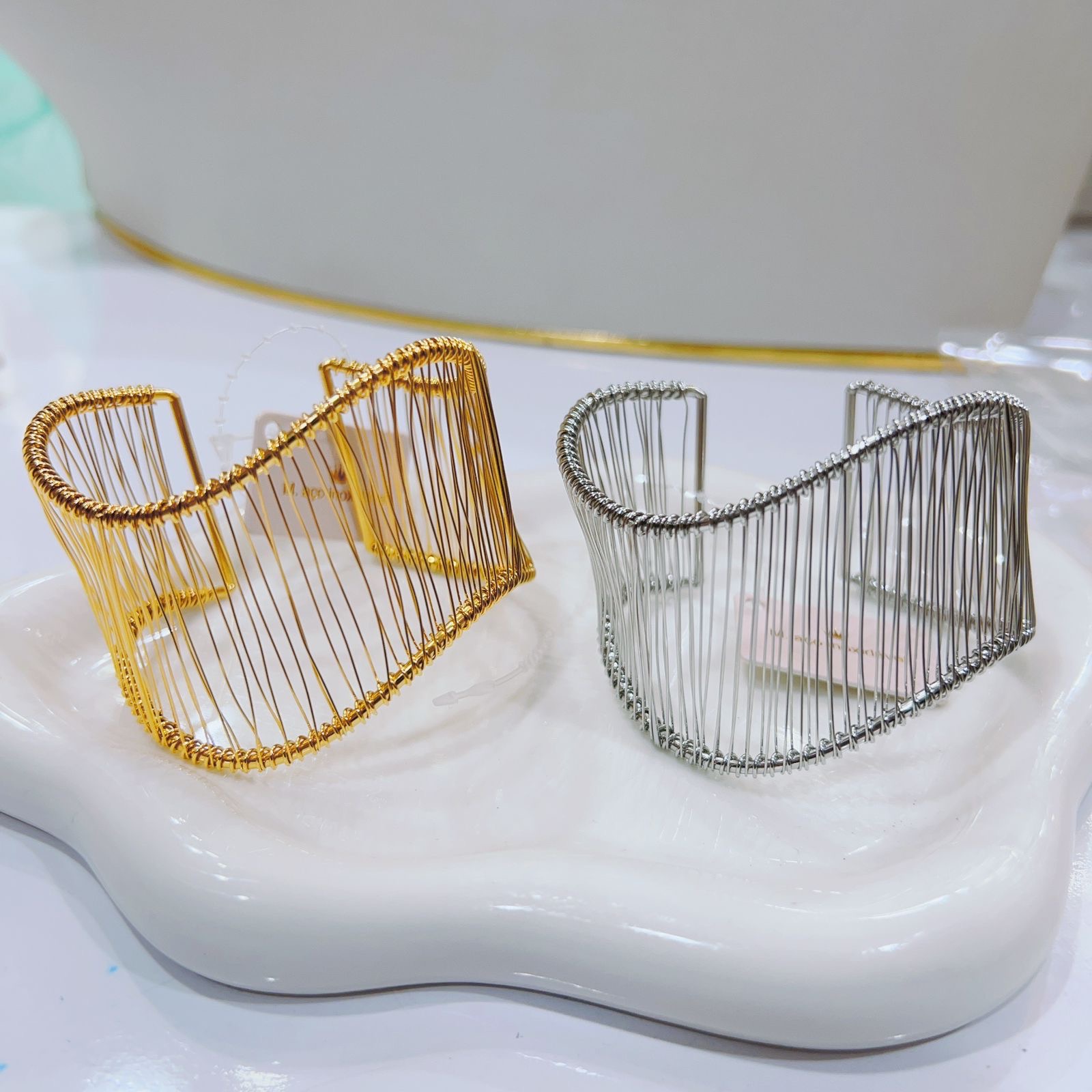 8b3ccb7a-5998-4fd0-b58c-db052ae5da56