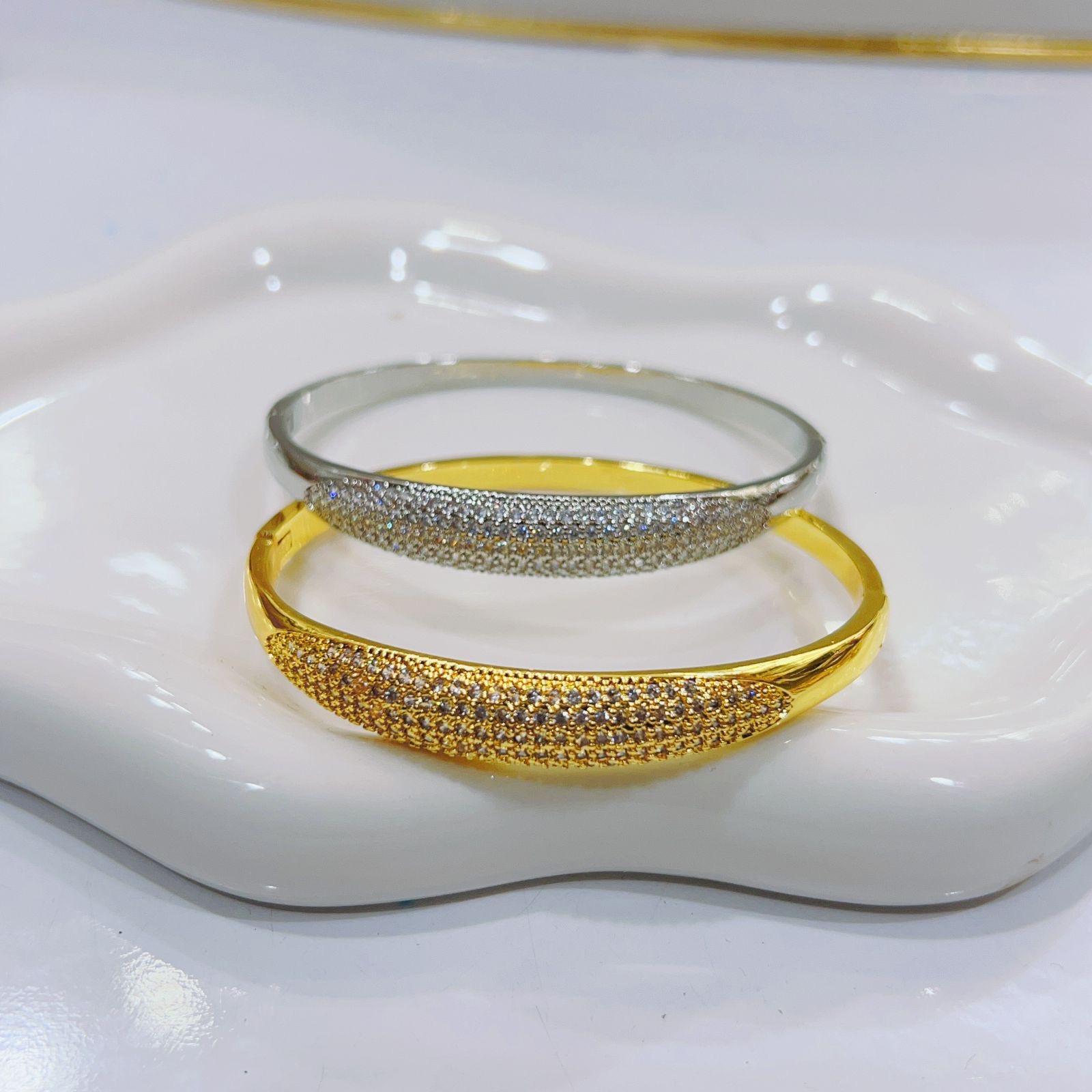 d26acc05-ca62-457c-b4cf-67a9d3f0f1fe