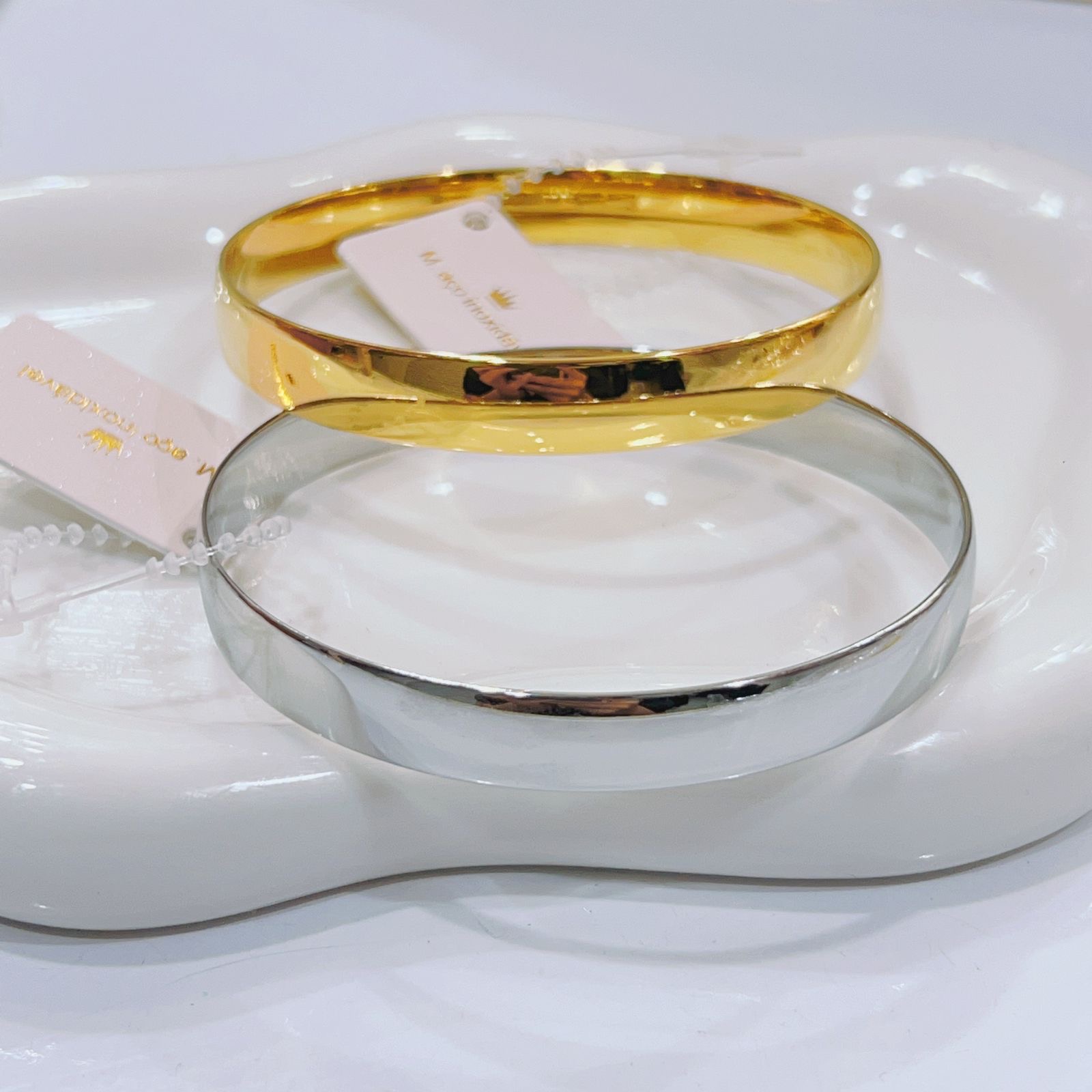 f024b087-4591-415b-ae22-e4b5a6f41604