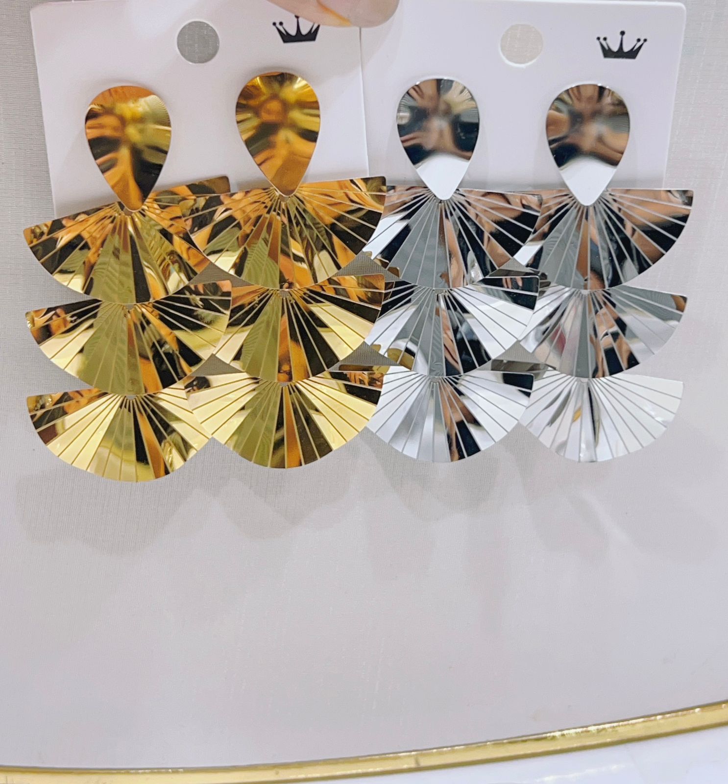 57000e8c-e7f7-44fc-948c-9fffc3a98f3d