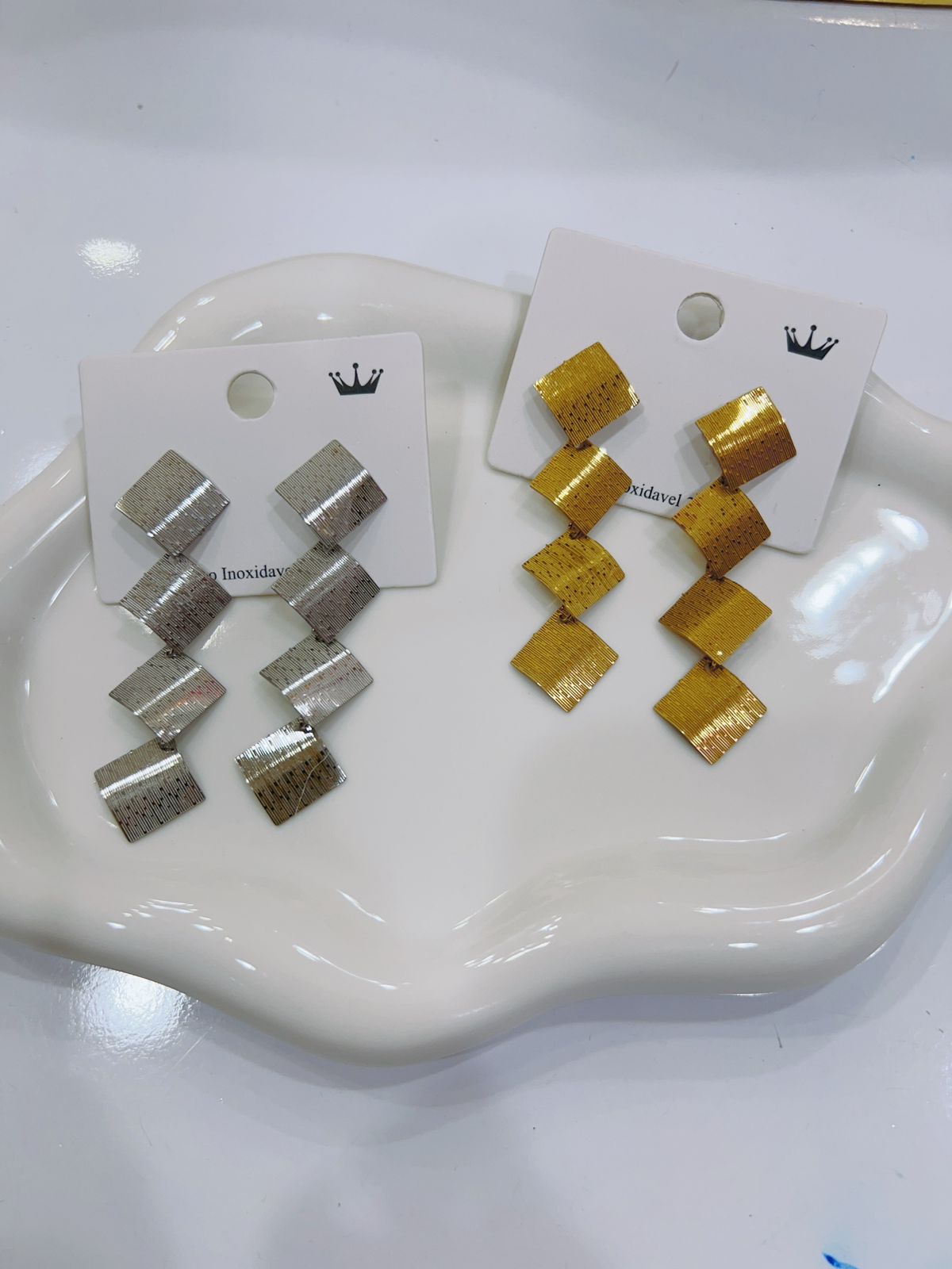 b8629c80-68a5-4a7e-8875-f0bf88b0b5a3