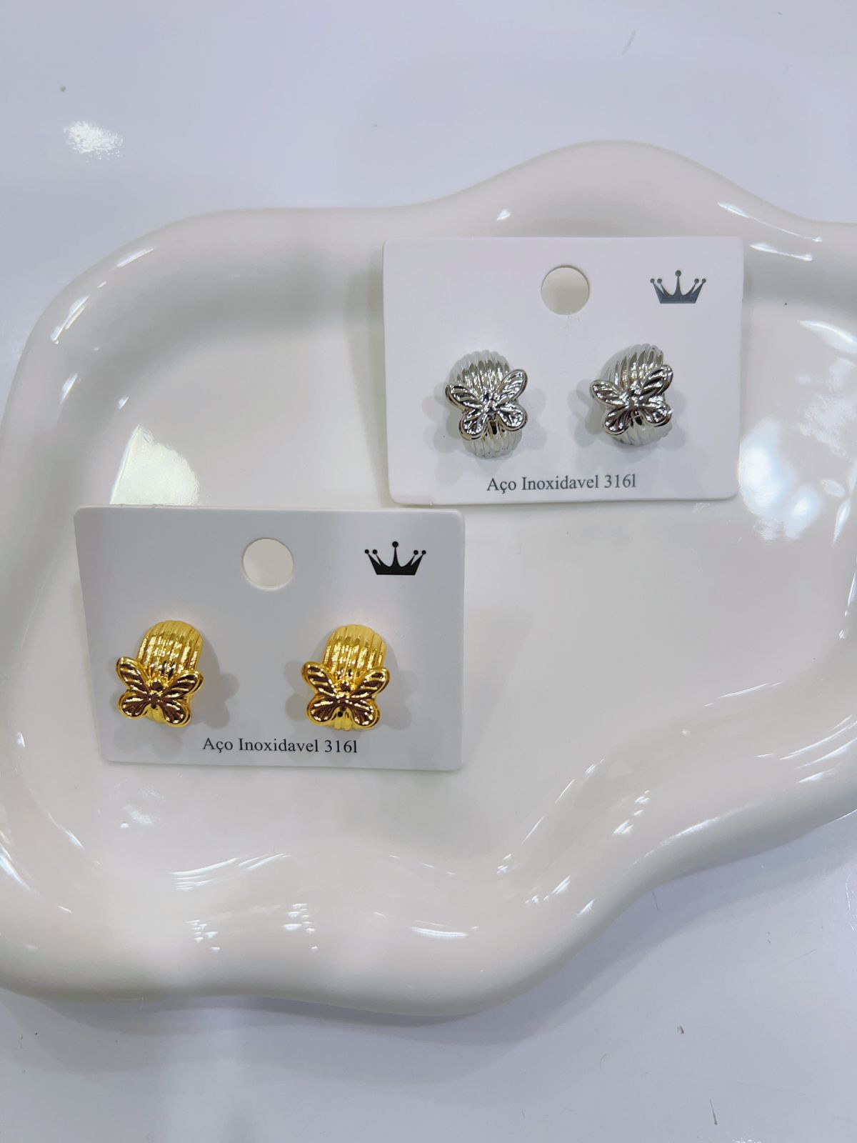 d437d6f6-1bd3-472b-b6b6-cae54a06a711