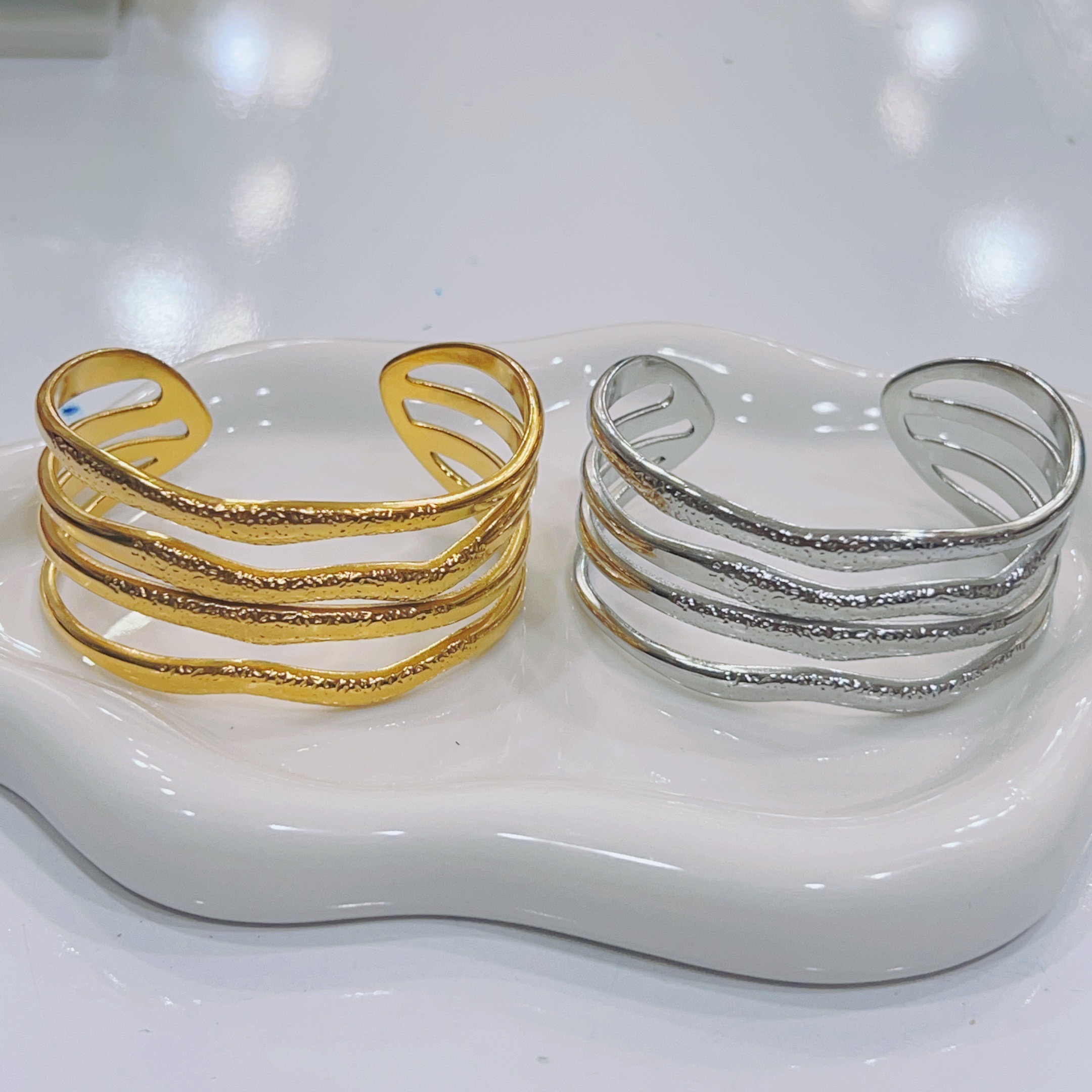 06D449F8-F322-4F66-9BA0-D4FE23327EDD