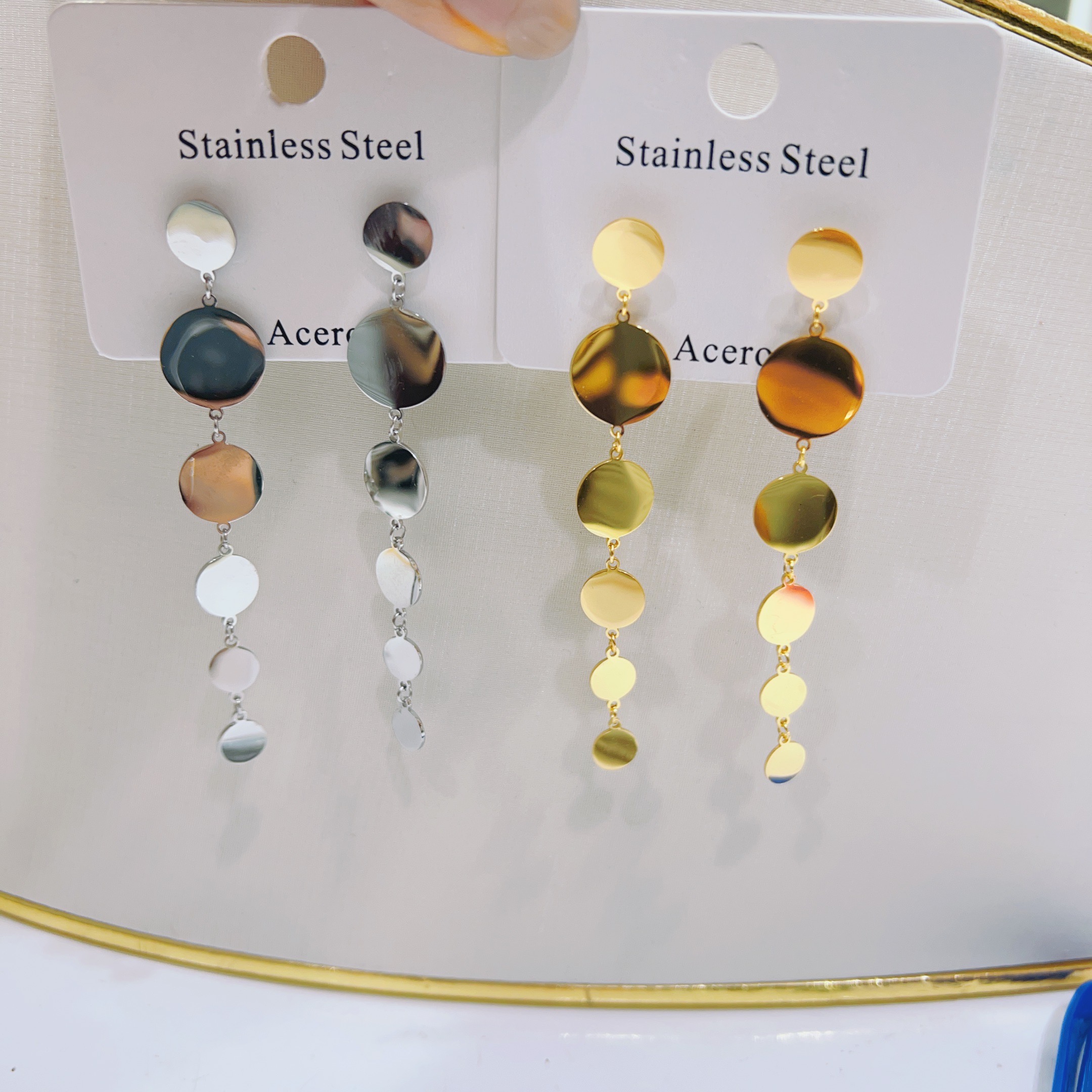 7F17F065-F60E-4C1E-9BDC-DD9A0BDA211F