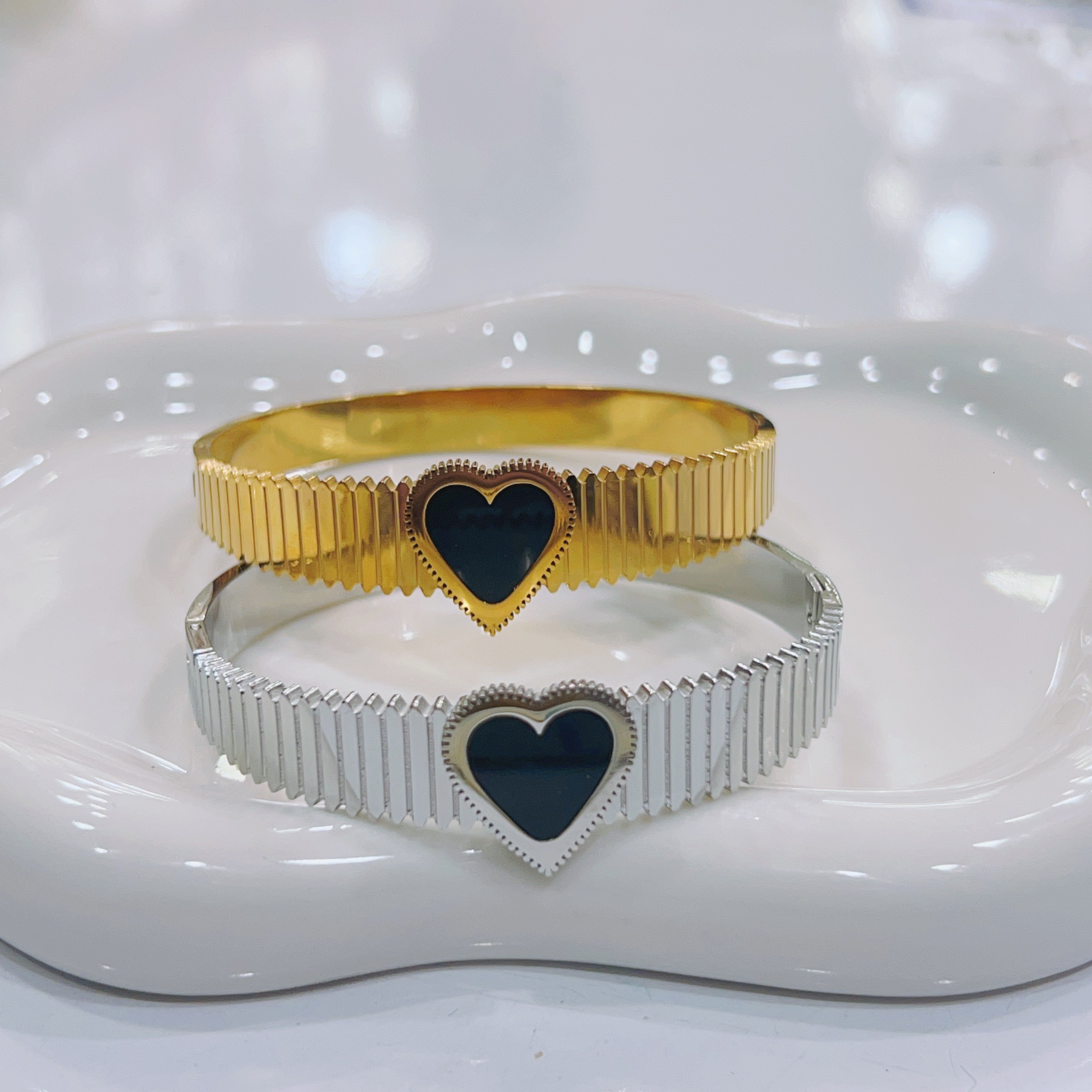 95B6A7C4-0C5E-4E24-88C1-CDEAF64F37EA