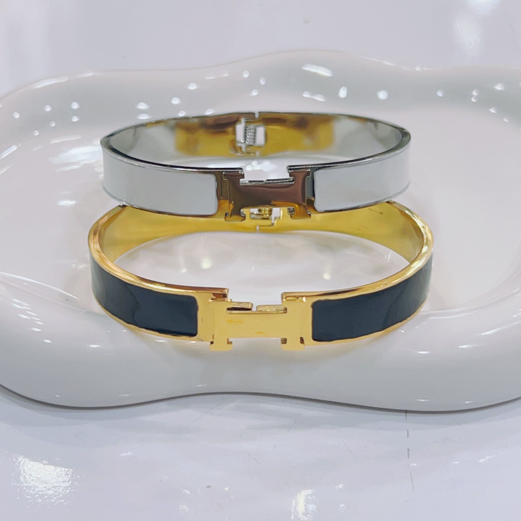 B6BEEB9E-8EB9-4FB3-8182-C393CE23074A