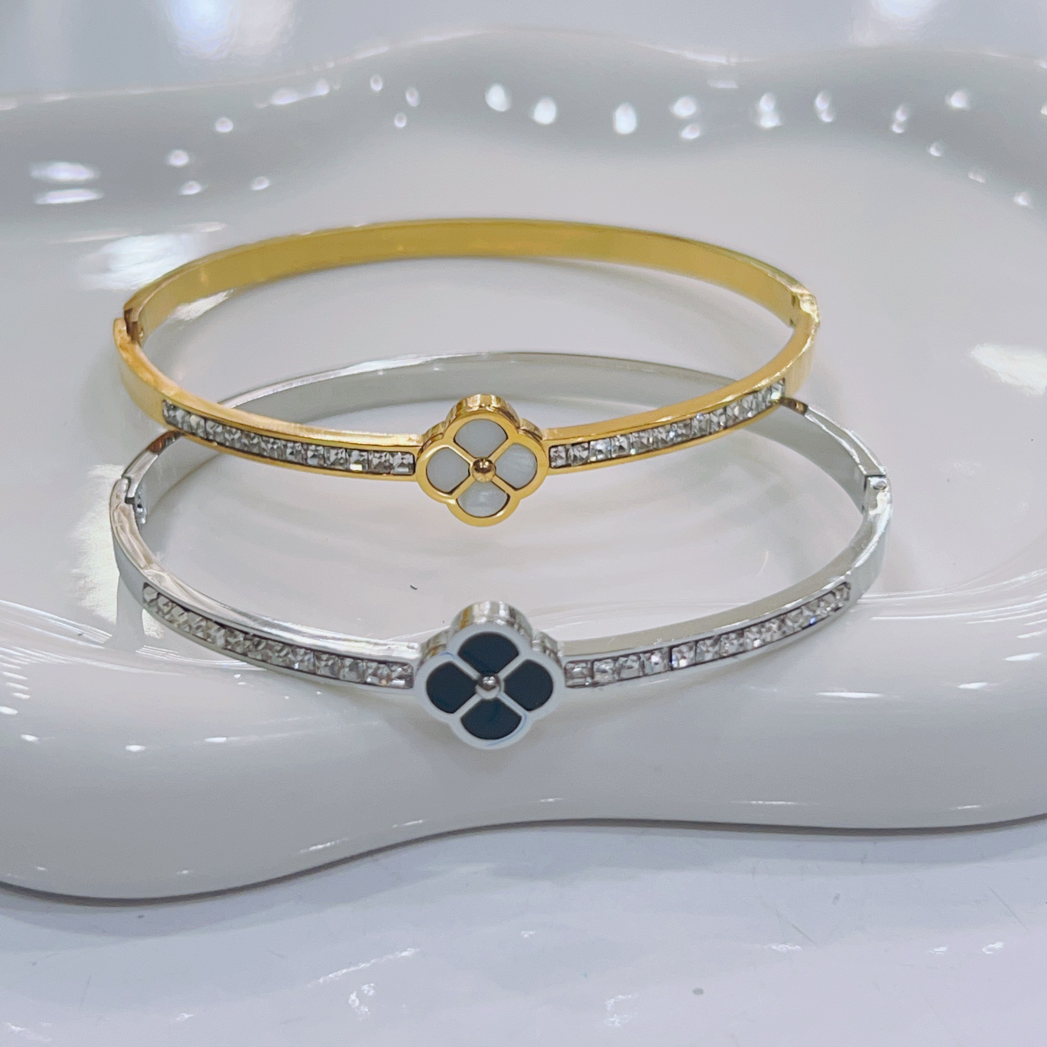 EB4F446C-CA73-4154-8276-A7310A8A30BE