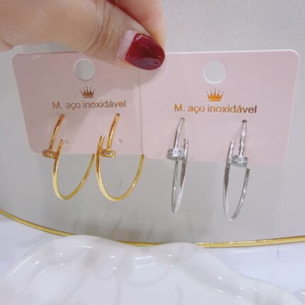 Brinco de aço