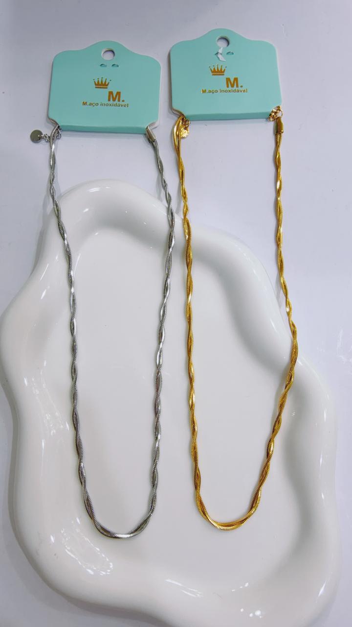 Colar de aço