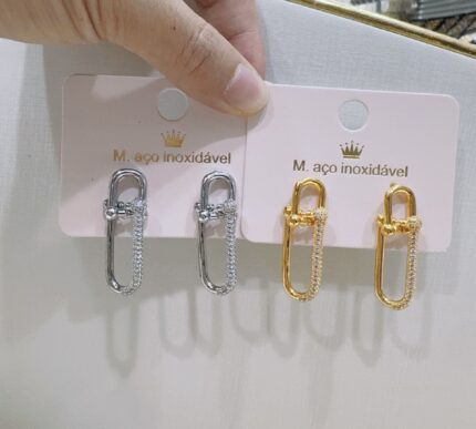 Brinco de aço