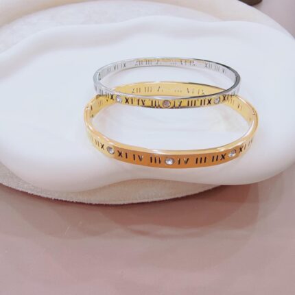 Bracelete de aço