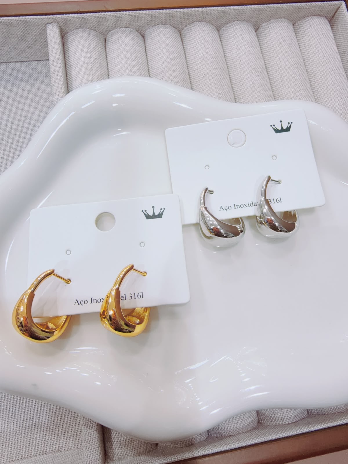 8c16020a-fdba-40ff-8938-6d4225edbb02