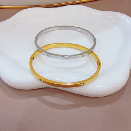 Bracelete de aço